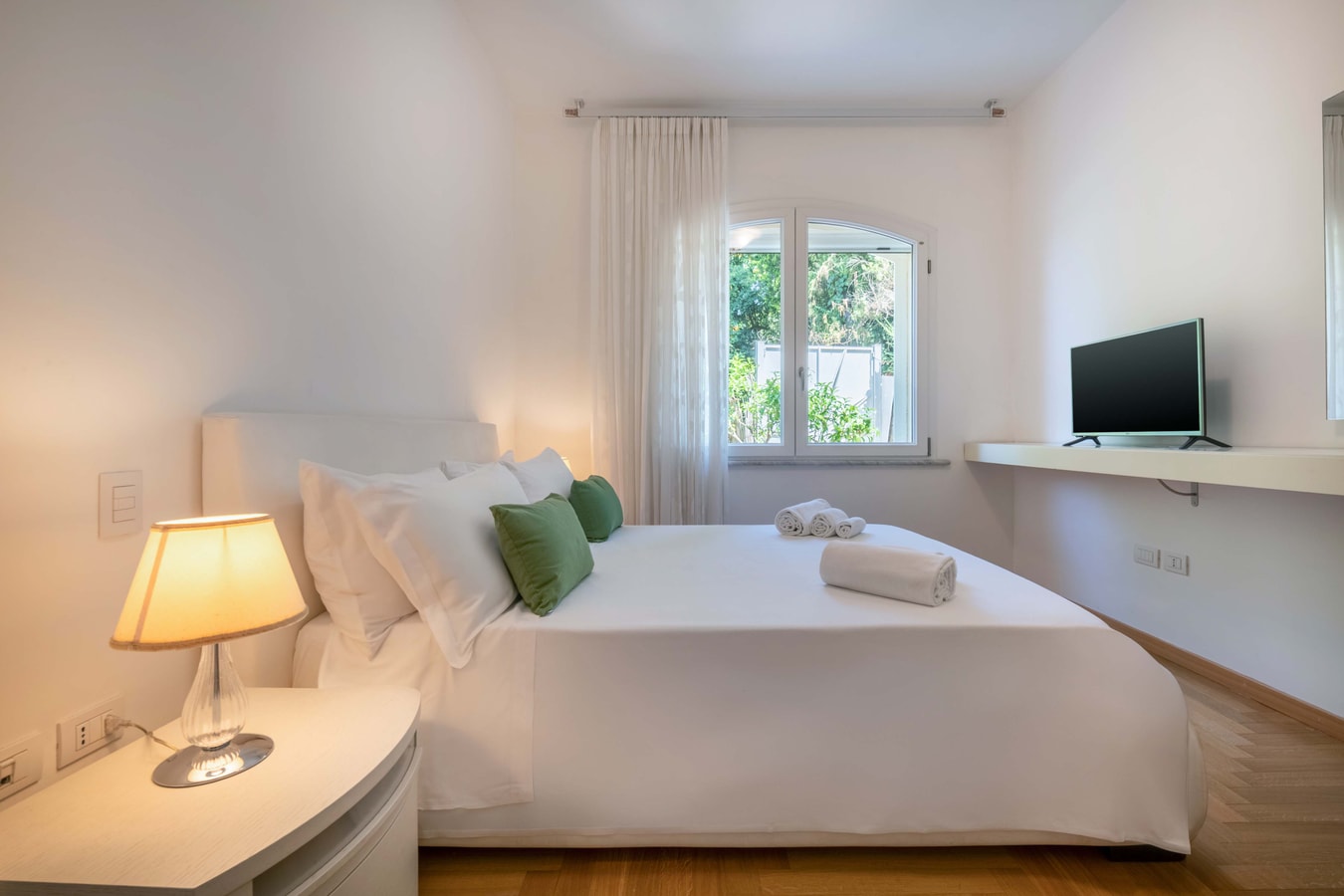 Villa Carlotta, with private pool and sea views 15 Villas in Italy