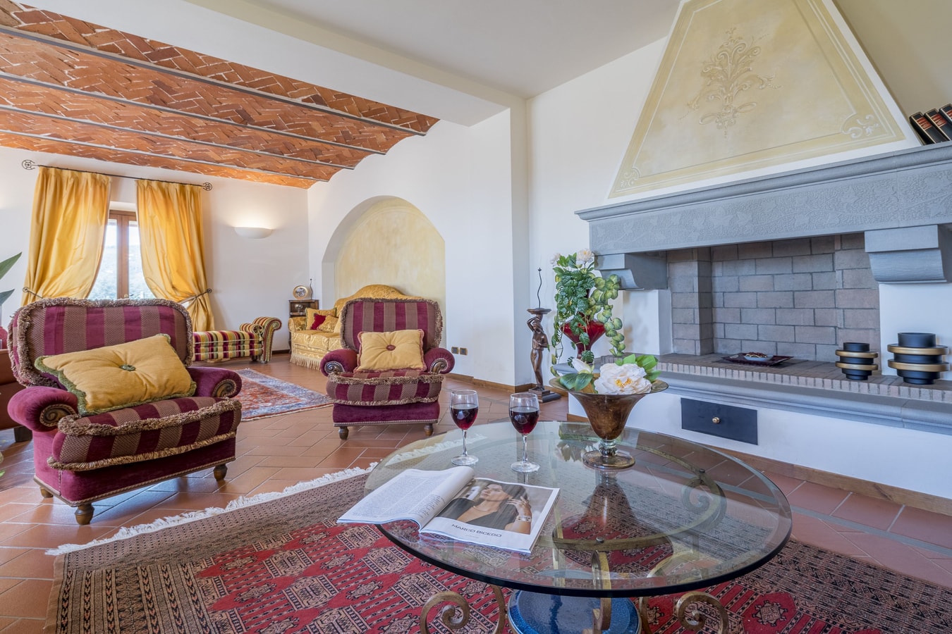 Villa Lavinia, with private pool, spa and gym 8 Villas in Italy