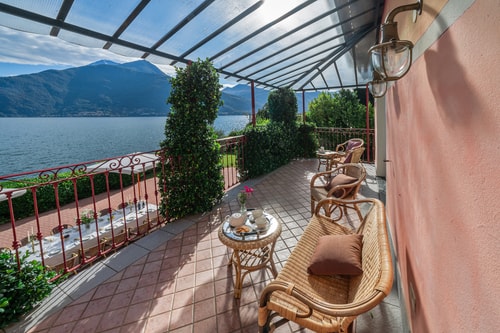 Villa Dia, Lakeside Luxury Retreat 66 Villas in Italy