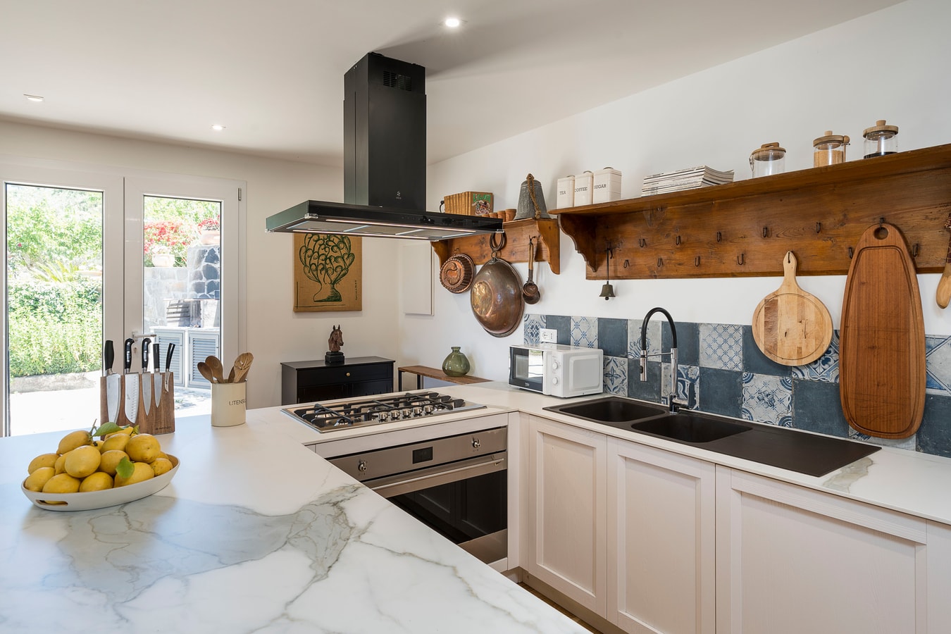 Villa Dorsale, Comfort with Sicilian Charm 16 Villas in Italy