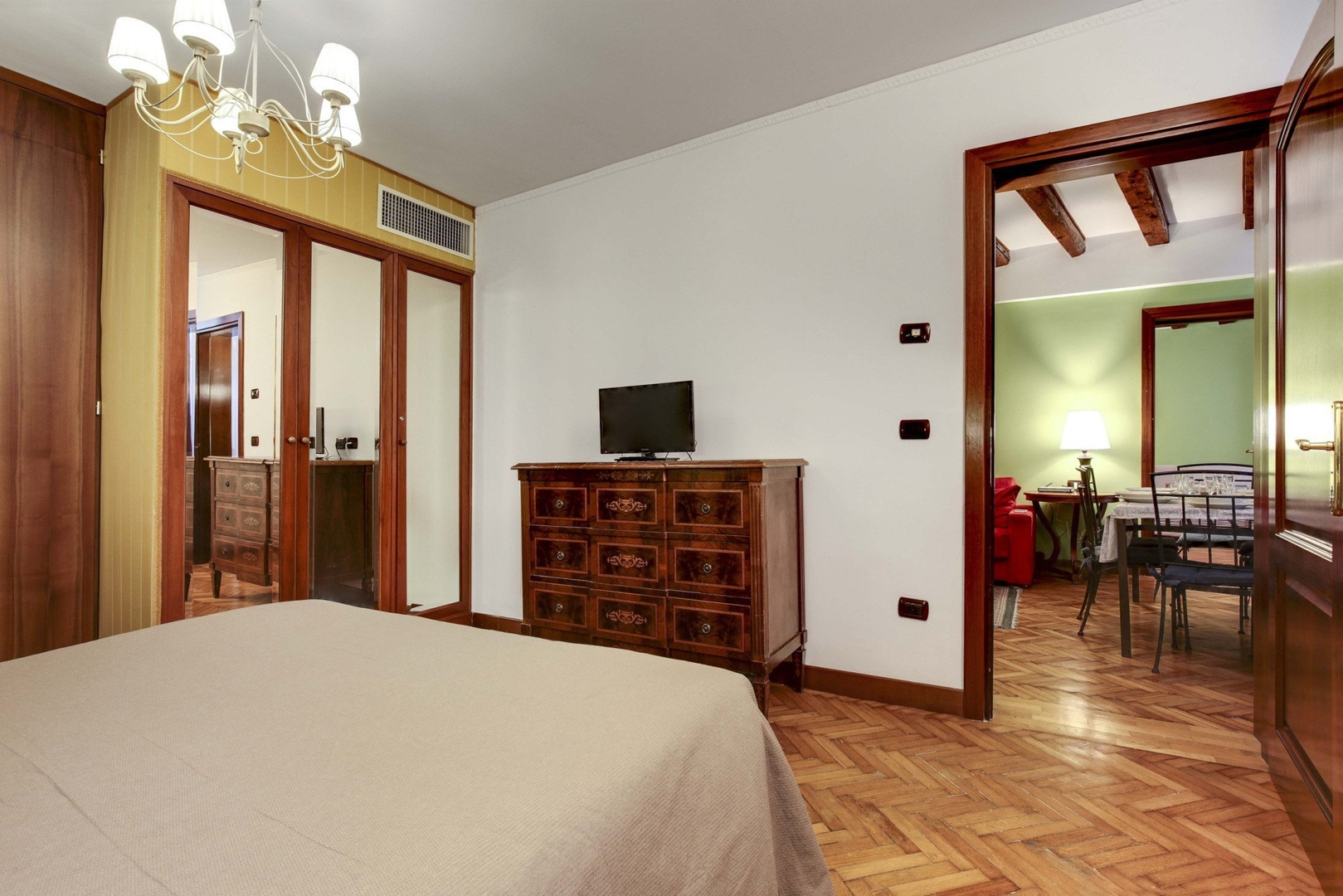 Sospiri Suite - San Marco 16 Villas in Italy
