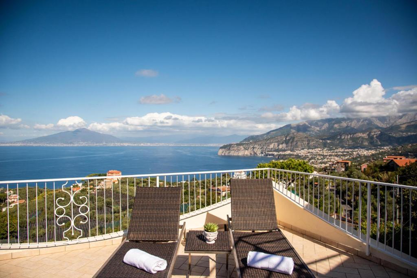 Villa Carlotta with private pool and sea views in Sorrento area 2 Villas in Italy