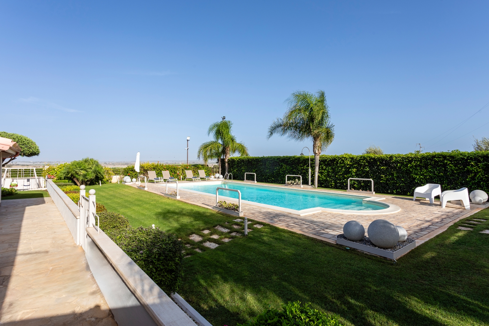Private villa with swimming pool in Sicily 34 Villas in Italy
