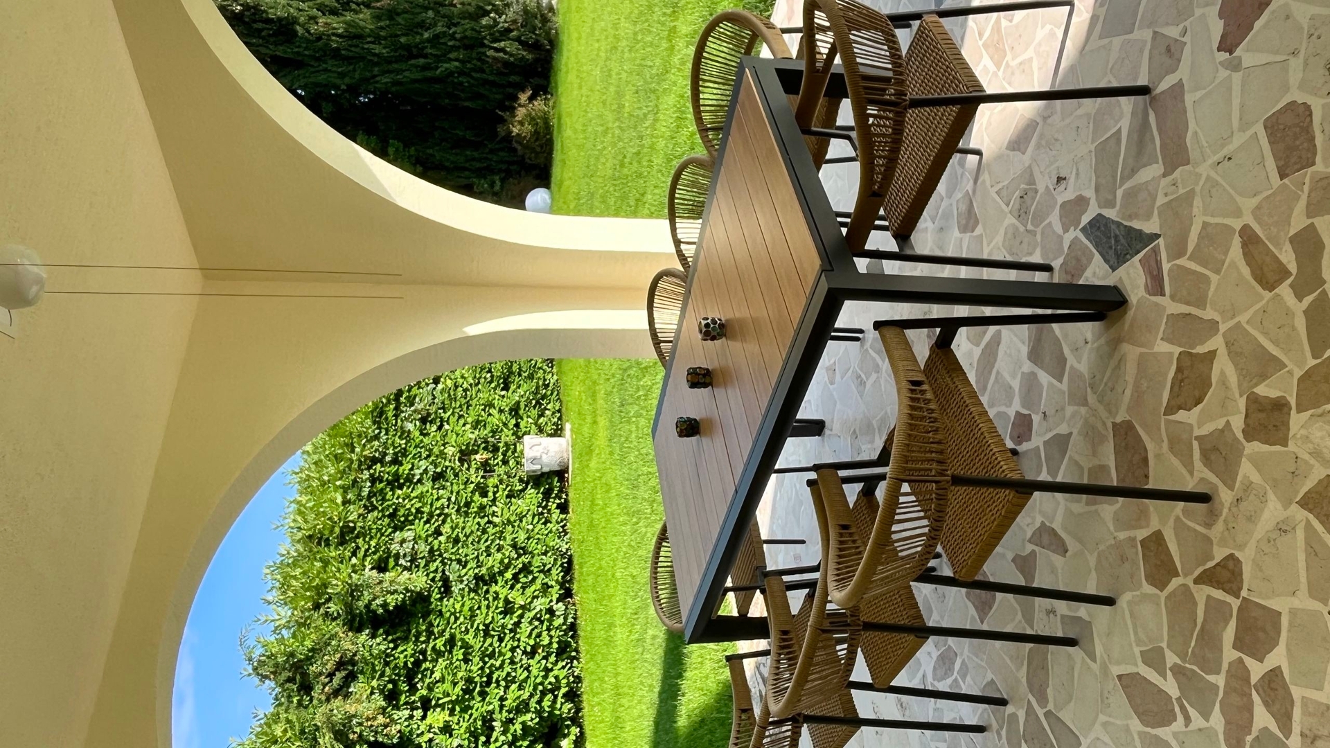 Villa Menestrella - private with swimming pool and lake views 19 Villas in Italy