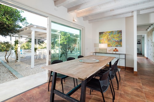 Casa Ulisse, sea front property 7 Villas in Italy