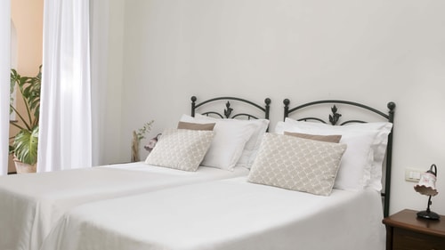 Villa Donatella, Ideal For Large Groups 41 Villas in Italy