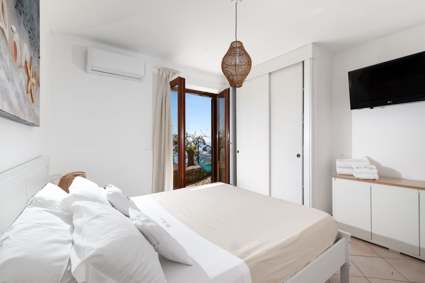 Villa Carmela, with private pool and tennis court 35 Villas in Italy