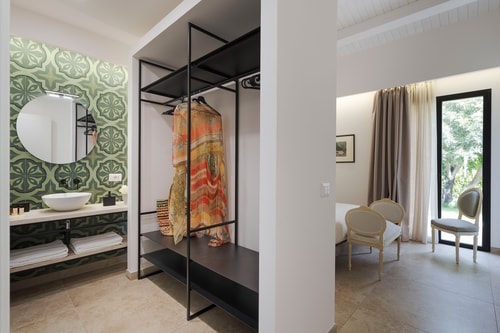 Villa Nivura, Minimalist Elegance Amid the Olive Groves 18 Villas in Italy