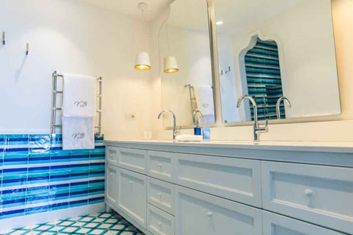 Villa Luce Di Mare, endless sea views 26 Villas in Italy