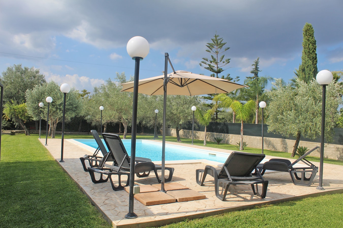 Villa Lucente, with private pool near Syracuse 27 Villas in Italy