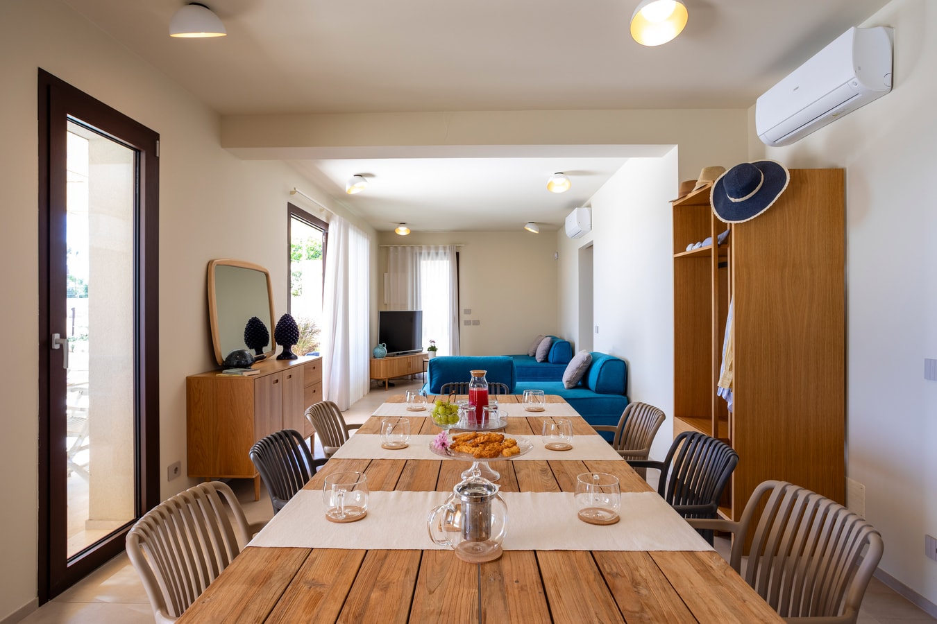 Villa Smeralda, Seafront Villa With Pool 4 Villas in Italy