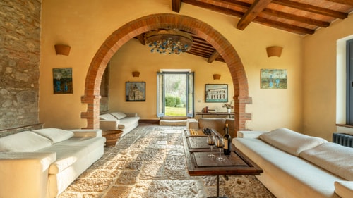Podere Pulciano - Historic Tuscan farmhouse with pool 50 Italian Breaks