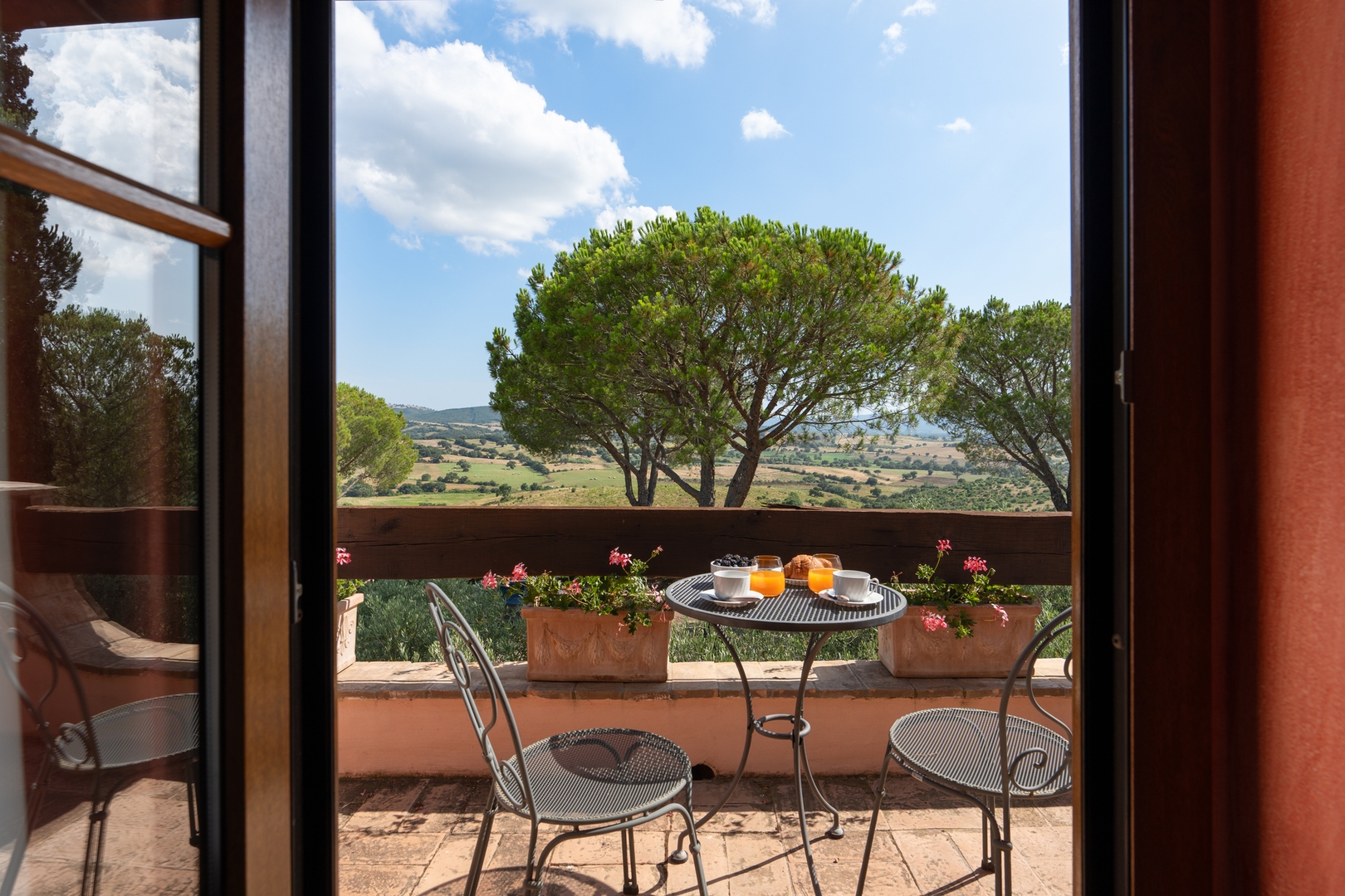 Podere Delle Vigne, in the Vineyards of Maremma 40 Villas in Italy