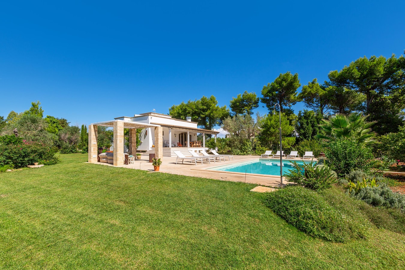 Villa Alice - Private villa with pool in Salento 56 Villas in Italy
