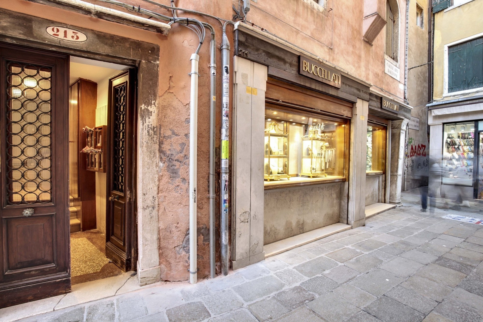 Sospiri Suite - San Marco 50 Villas in Italy