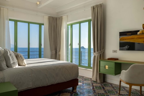 Isola del Poeta, Private Island with Pool & Chef 26 Villas in Italy