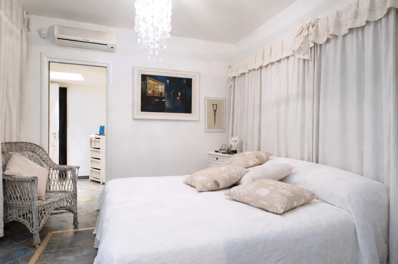 Villa Seranta, sea front villa near town 15 The Prestige Villa Collection