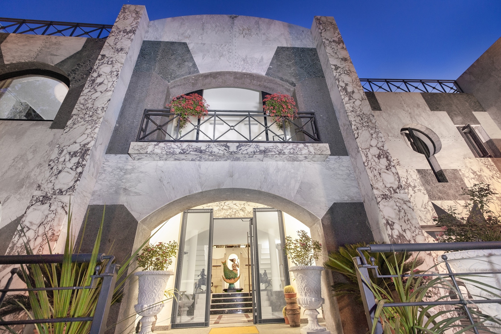 Villa Fontanella - Modern villa with pool and Jacuzzi 40 Villas in Italy