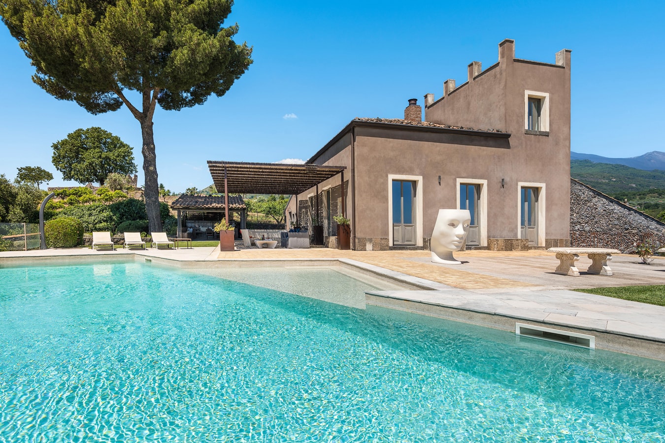 Villa Etnea - Private villa with pool and jacuzzi 1 Villas in Italy