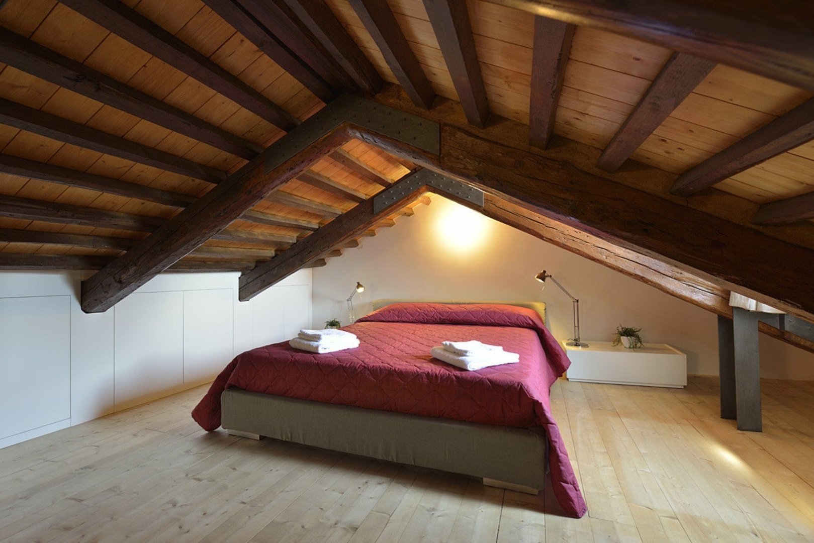 Balcone Apartment 19 Villas in Italy