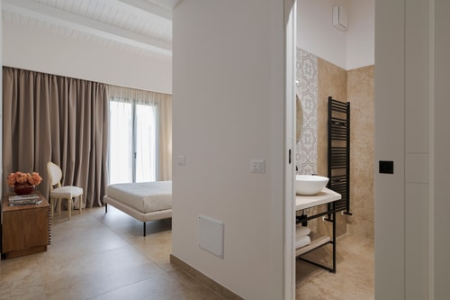 Villa Nivura, Minimalist Elegance Amid the Olive Groves 24 Villas in Italy