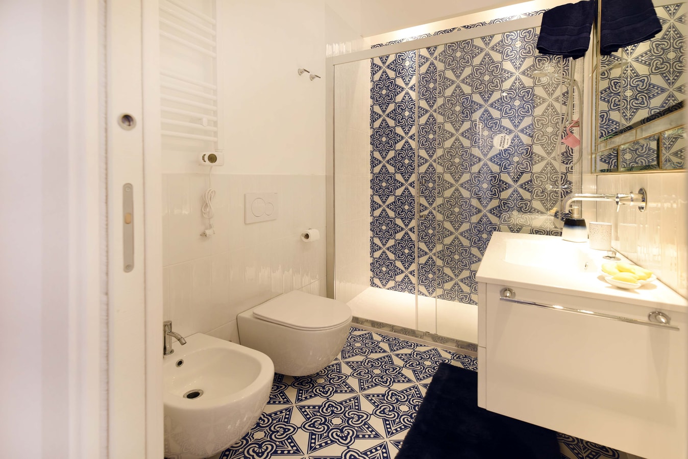 Casa Nizza, Apartment in Town Centre 11 Villas in Italy