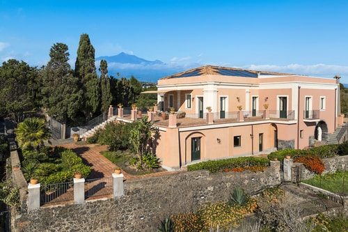 Villa Respiro - Historic Luxury Estate 48 Villas in Italy