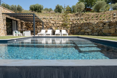 Villa Il Lago, Retreat with Heated Infinity Pool 44 Villas in Italy