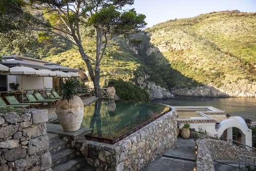 Isola del Poeta, Private Island with Pool & Chef 65 Villas in Italy