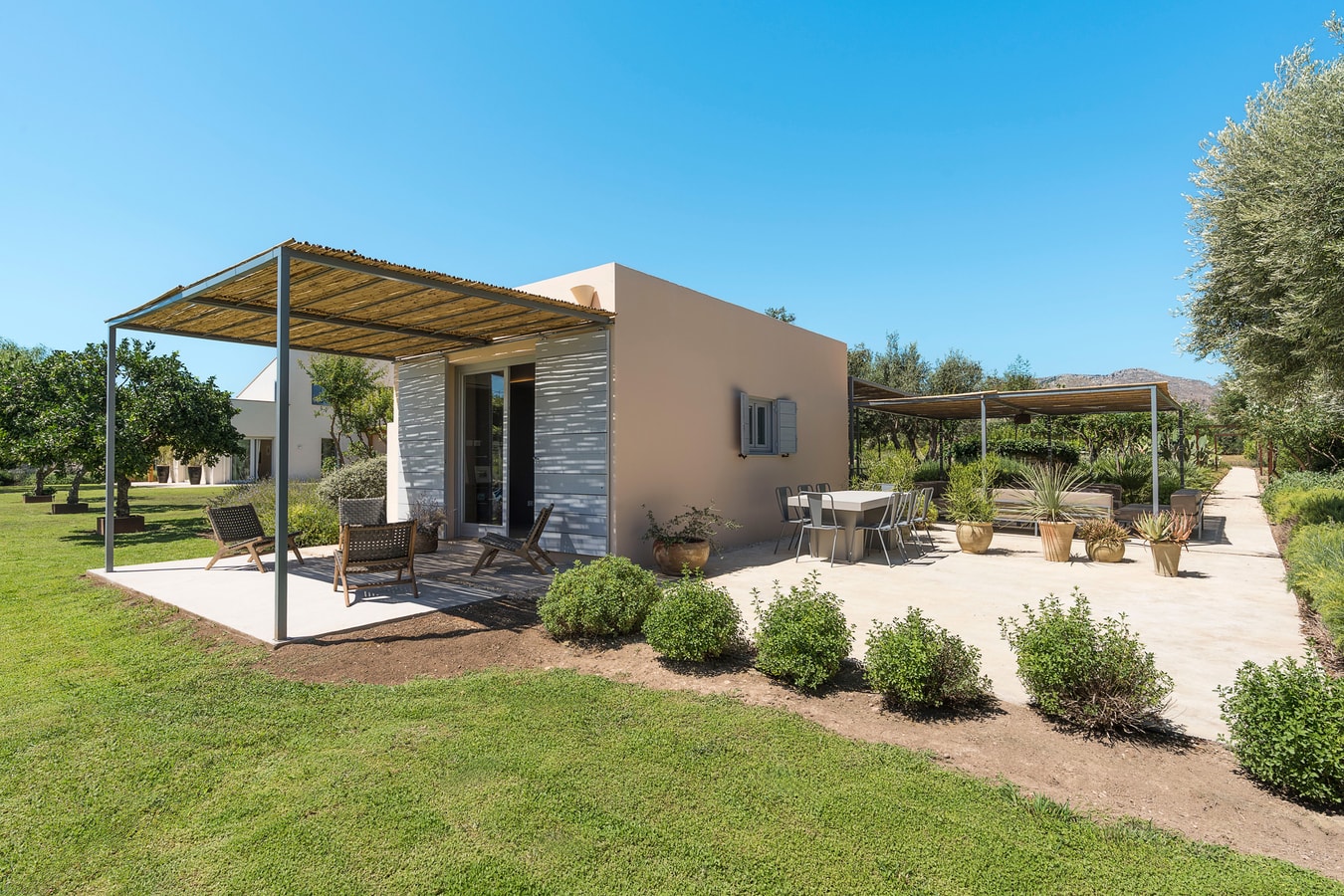 Villa Giordana with private swimming pool, Sicily 40 Villas in Italy