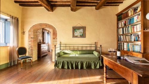 Podere Pulciano - Historic Tuscan farmhouse with pool 46 Italian Breaks