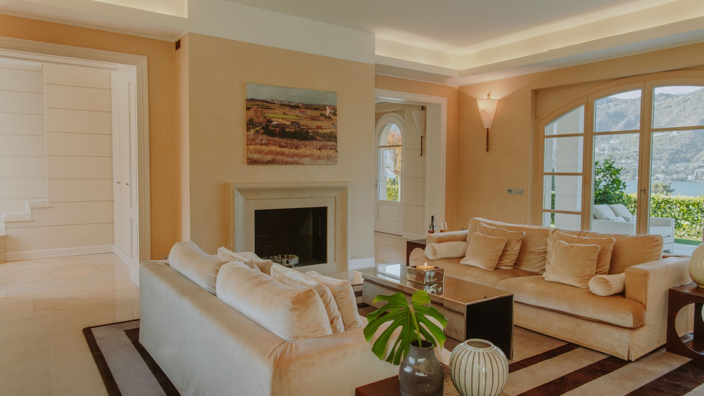 Villa Acquabella with lake views and pool 7 Villas in Italy