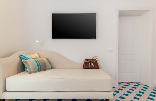 Casa Mareluna, Elegance in the Heart of Sorrento 16 Villas in Italy