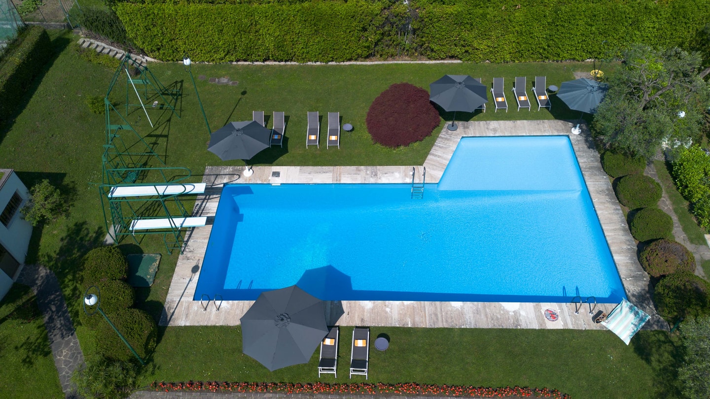 Villa Nilda - Private lakefront property with pool 47 Italian Breaks