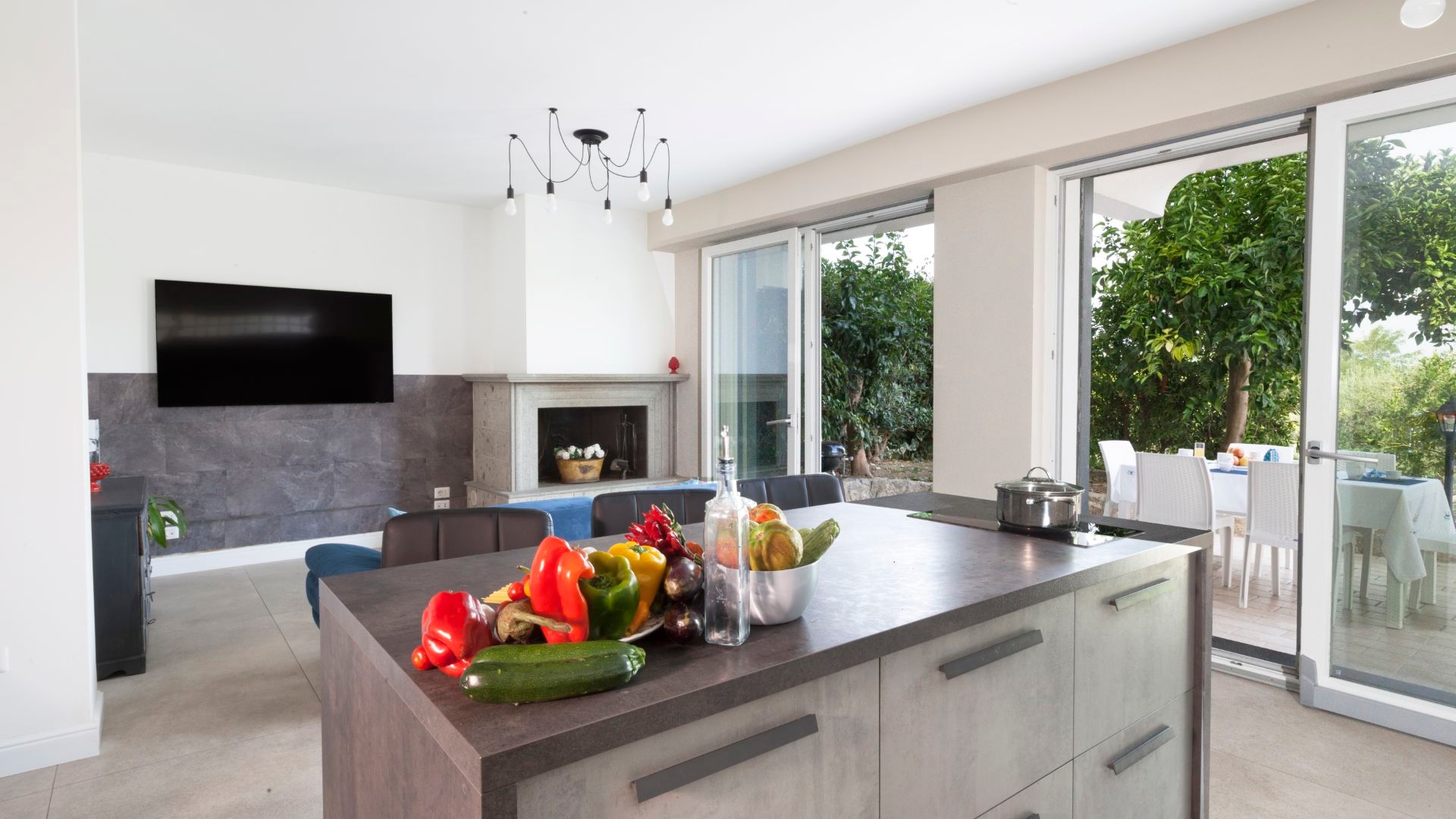 Villa Priora with shared pool 12 Villas in Italy