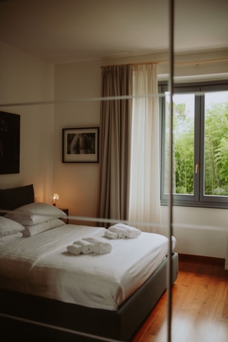 Villa Leandra - Modern private villa near the lake and town 19 Villas in Italy