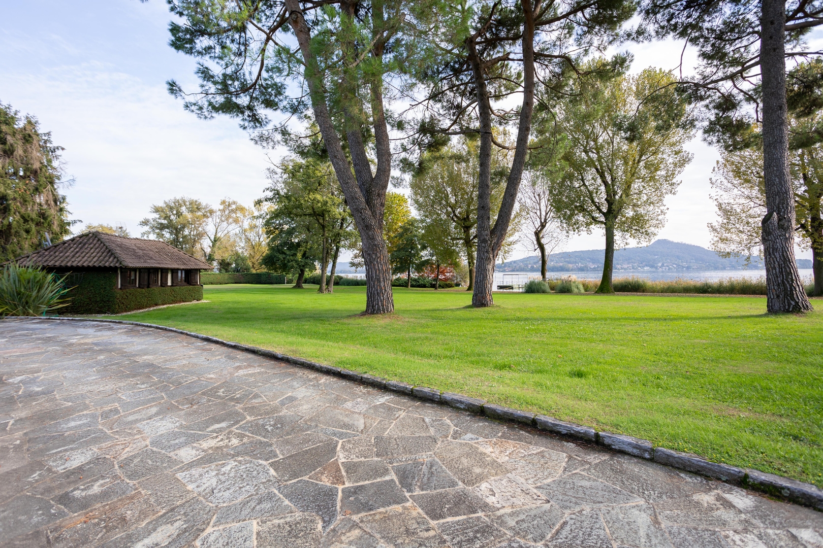 Villa Elegante 38 Villas in Italy