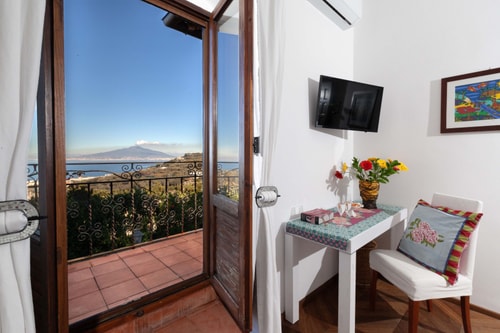 Villa Giardino Segreto, Close to Sorrento 25 Villas in Italy