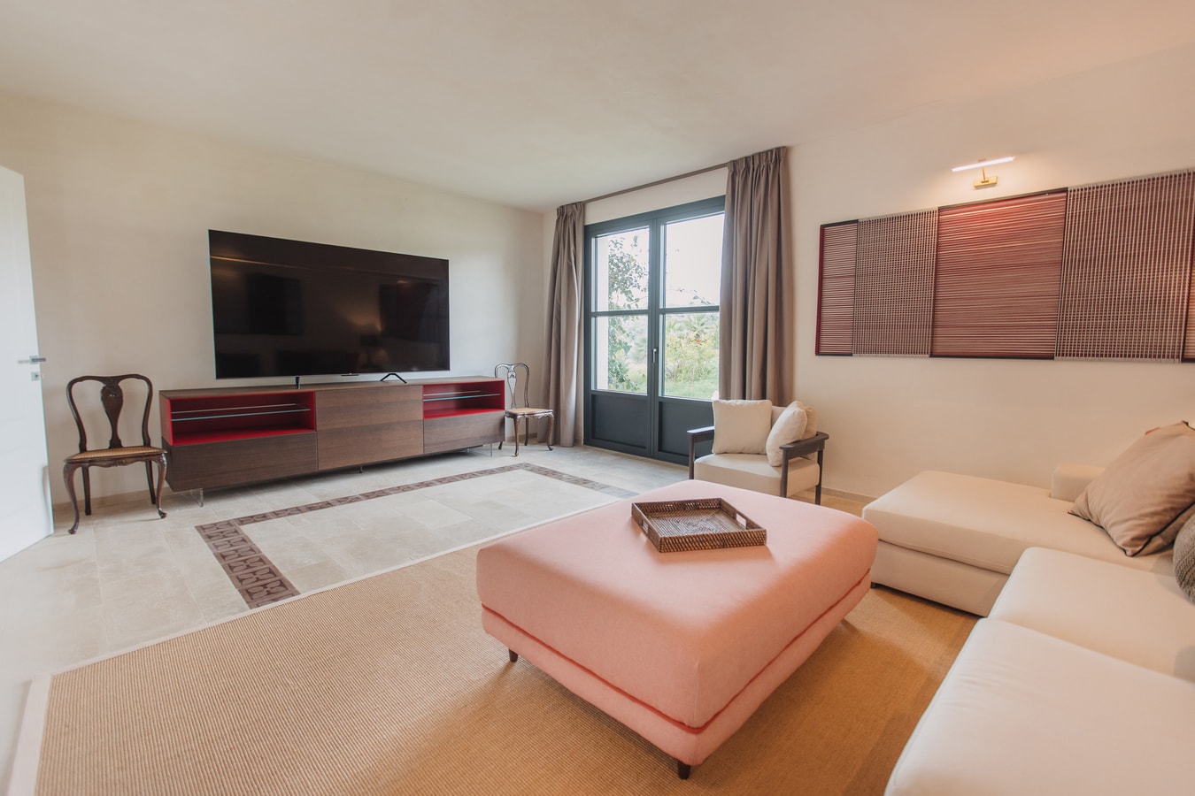 Villa Maris, Noto Villa with Pool & Country Views 10 Villas in Italy