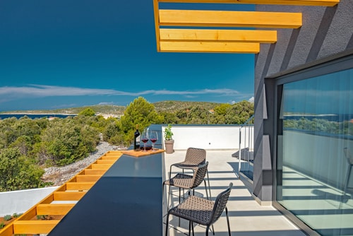 Villa Ema, near the sea 38 My Villa Breaks