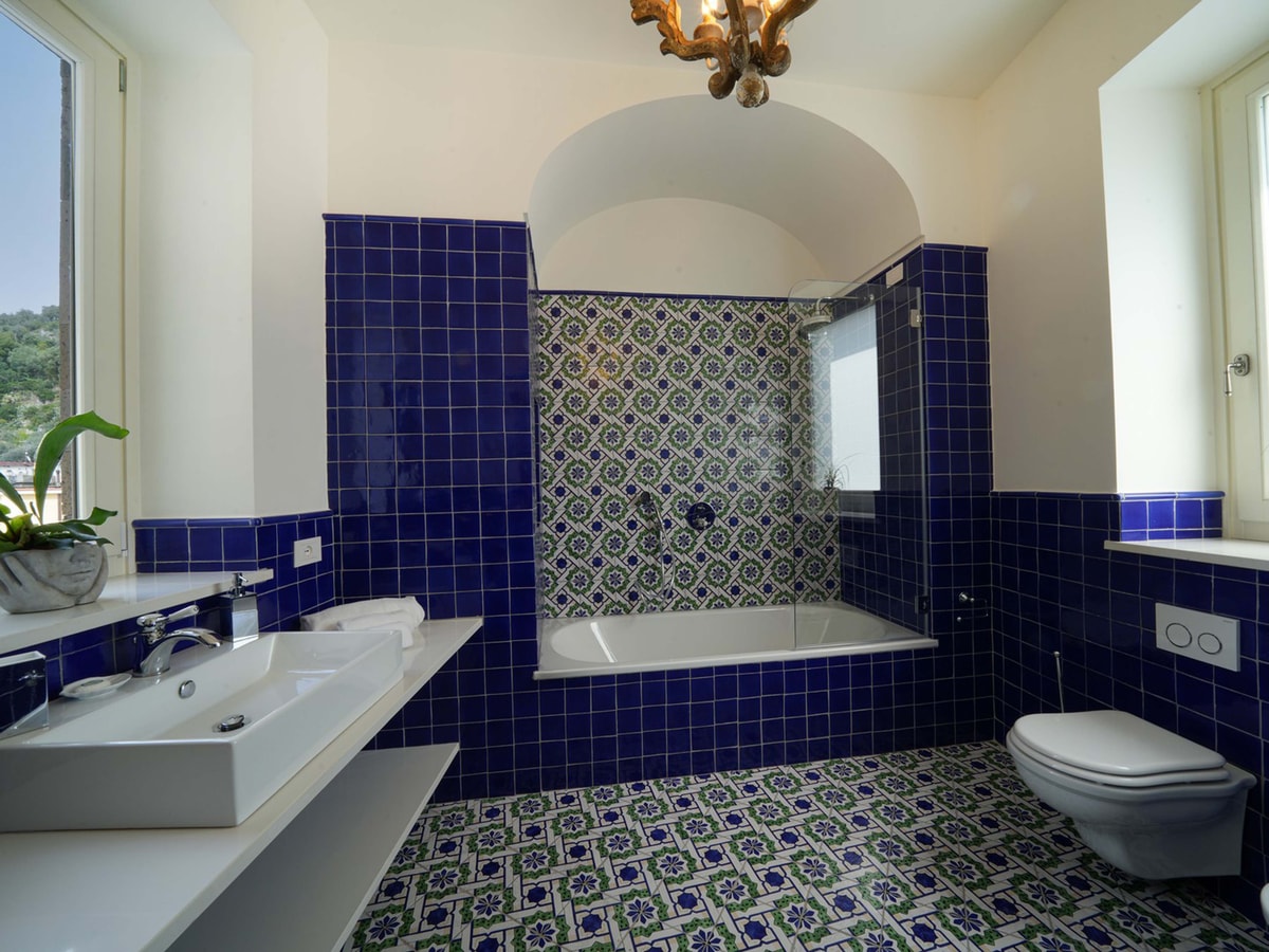 Villa Riggiola, Historic Villa with Sea Views 37 Villas in Italy