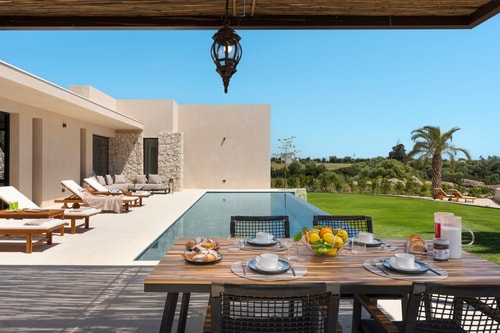 Villa Avola, Modern Villa with Private Pool 38 Villas in Italy