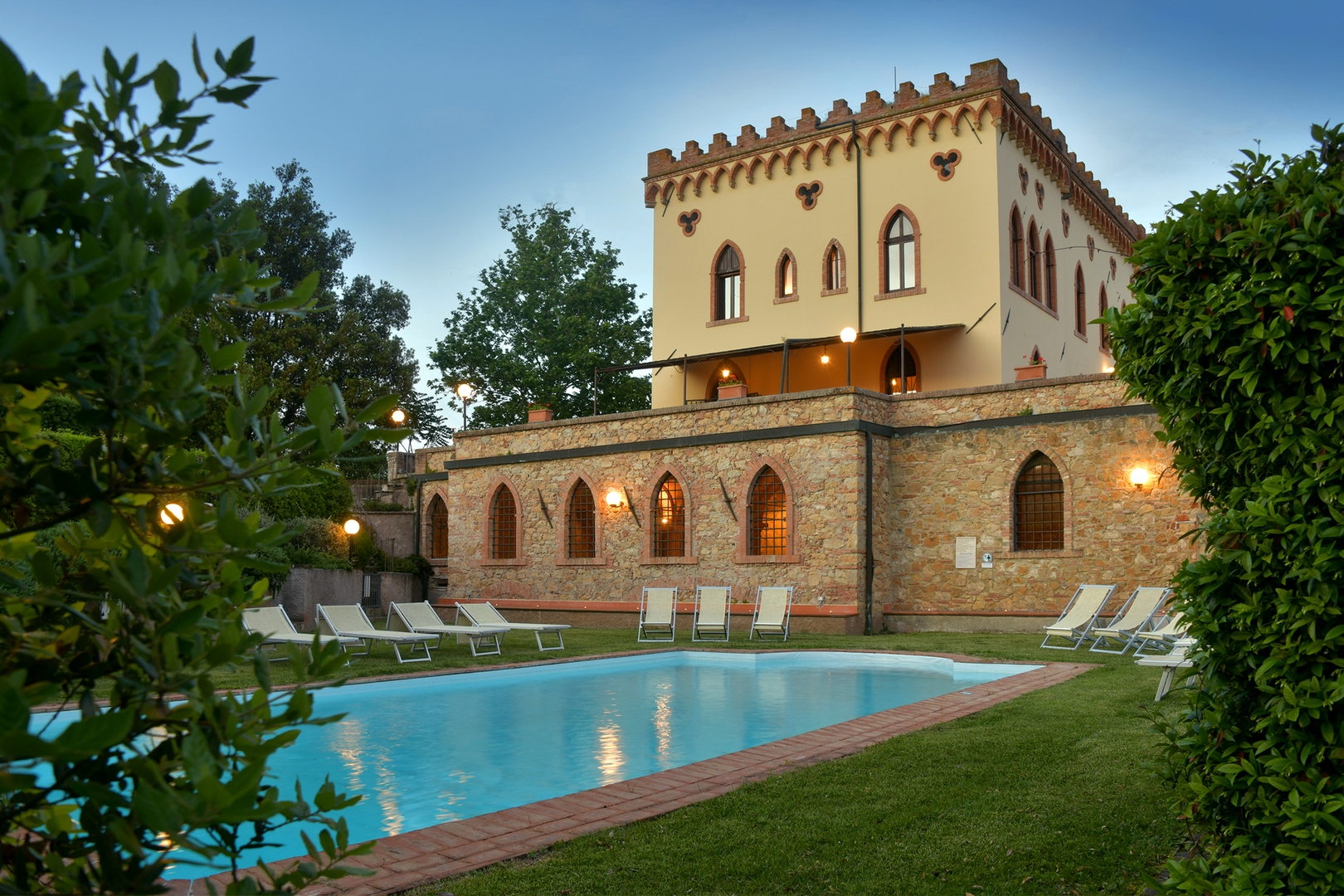 Castello Casalino – Guardistallo – Pisa area 3 Villas in Italy