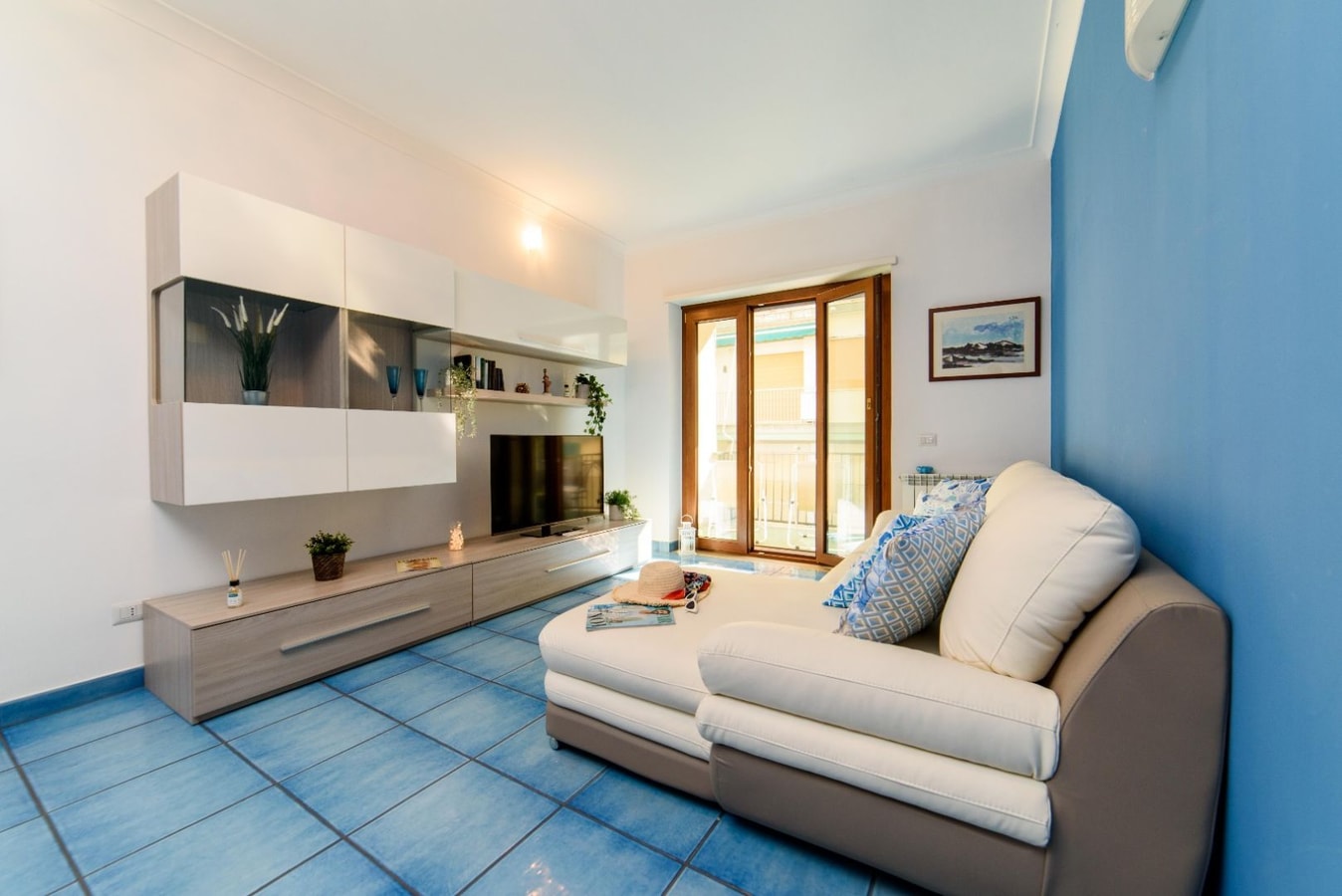 Casa Surriento, Family Apartment with Shared Pool 5 Villas in Italy