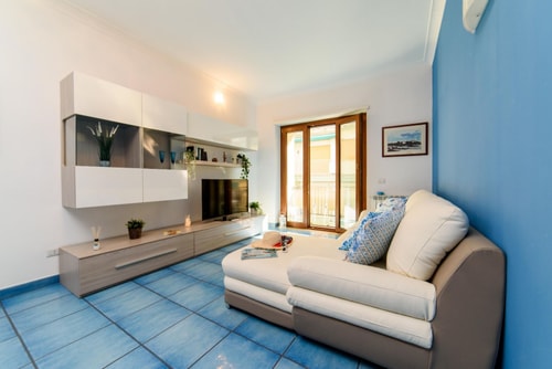 Casa Surriento, Family Apartment with Shared Pool 5 Villas in Italy