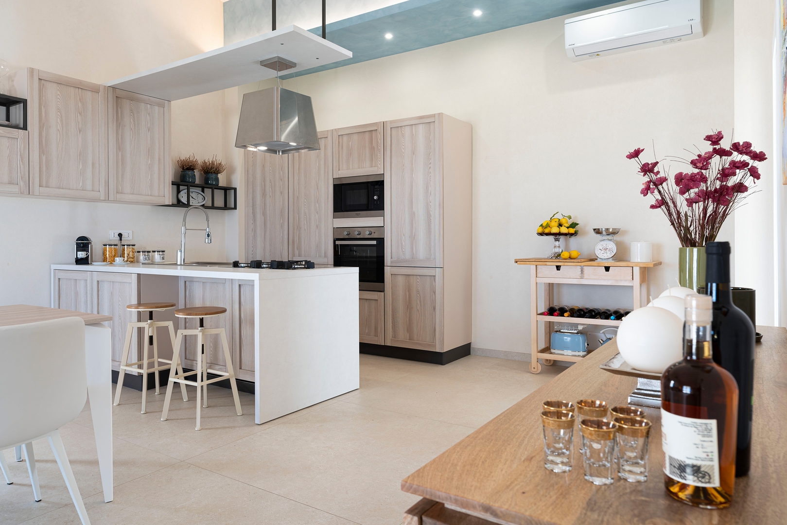 Villa Angelo - Elegant private villa with pool 8 Villas in Italy