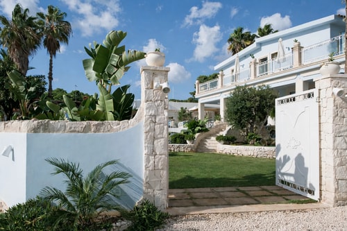 Villa Seranta, sea front villa near town 42 Villas in Italy