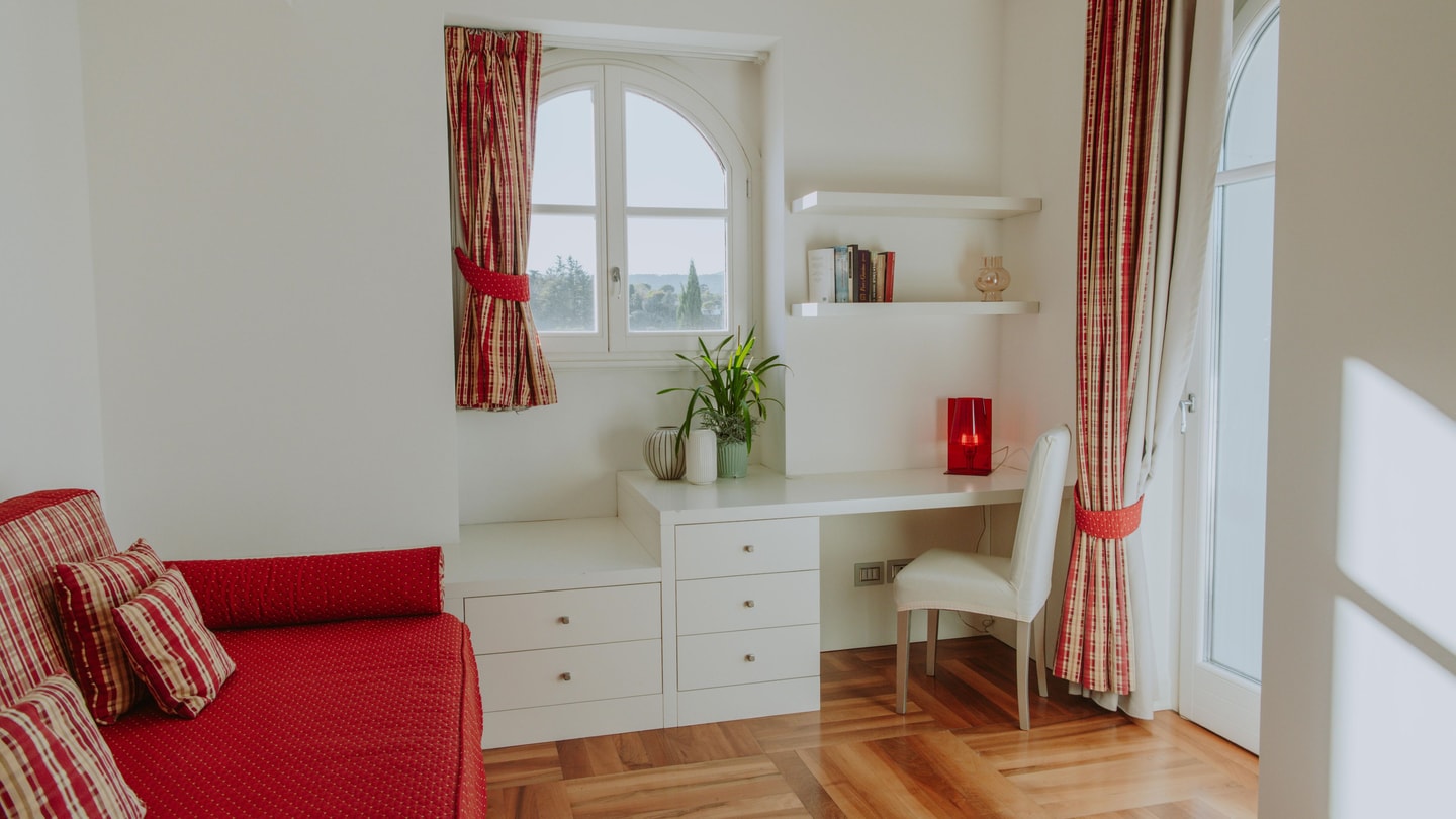 Villa Acquabella with lake views and pool 36 Villas in Italy