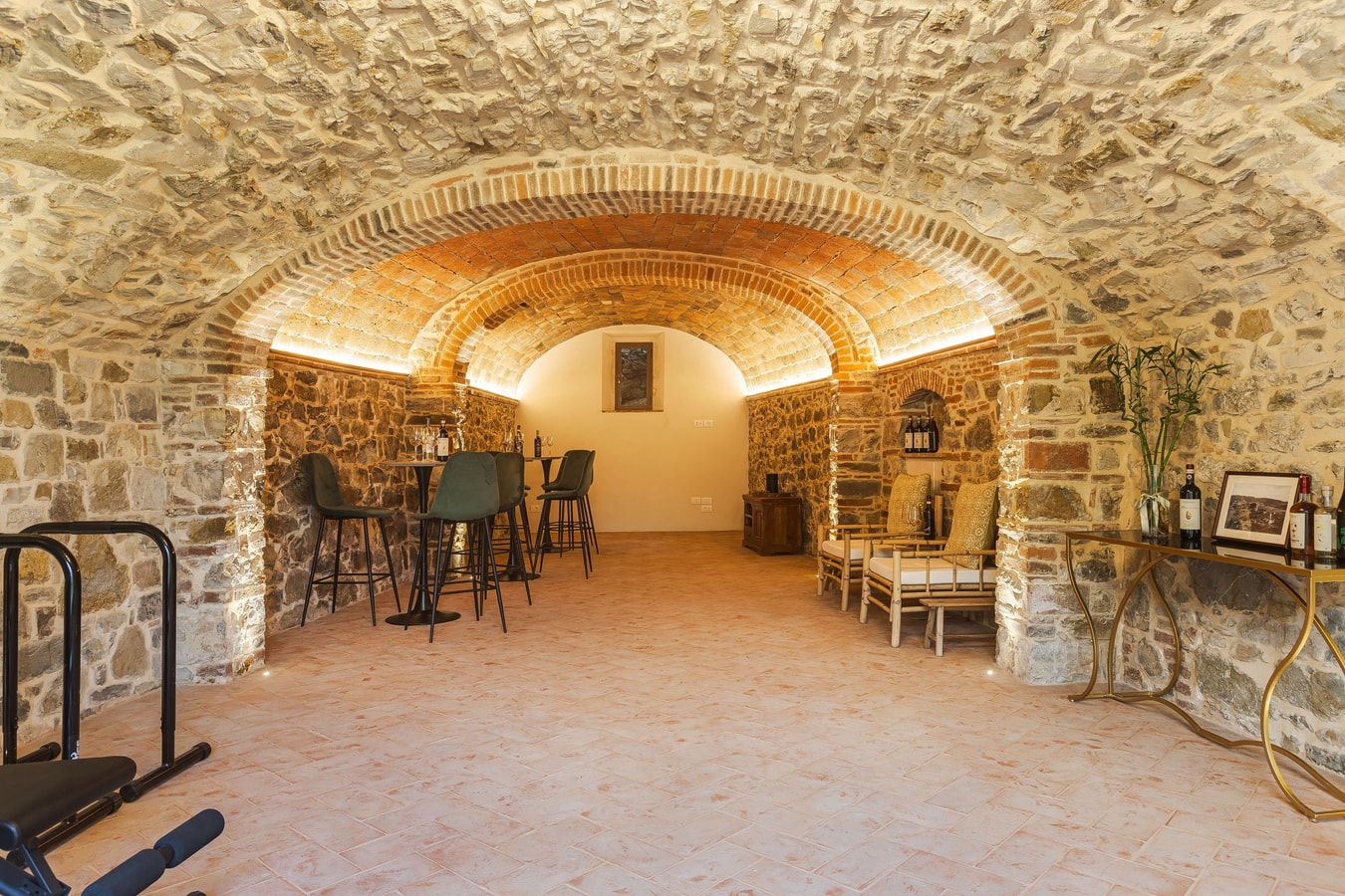 Villa Eterna, Tuscan Haven in the Heart of Chianti 36 Villas in Italy