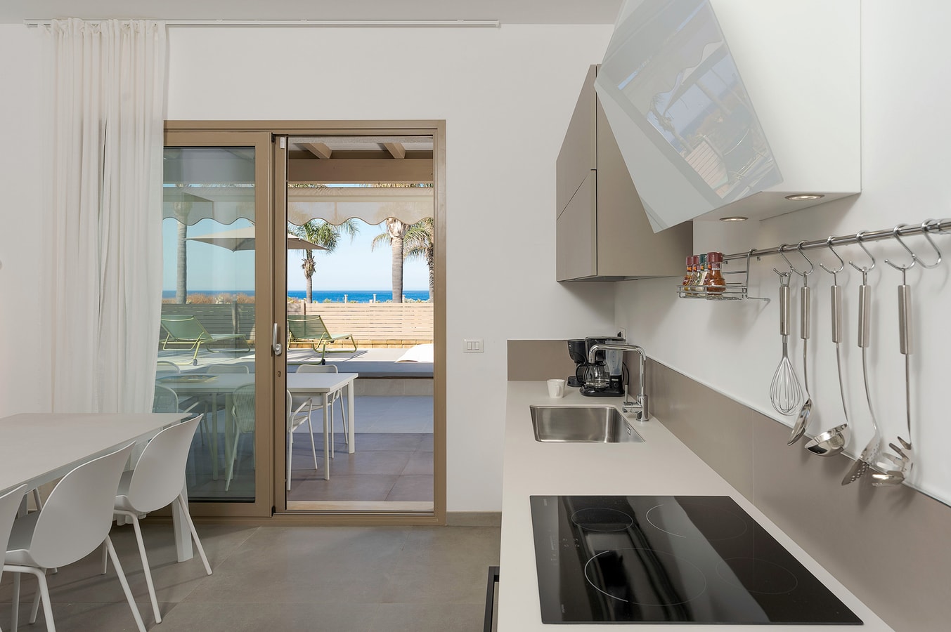 Casa Macchia Blu, Beach House with Sea Access 12 Villas in Italy